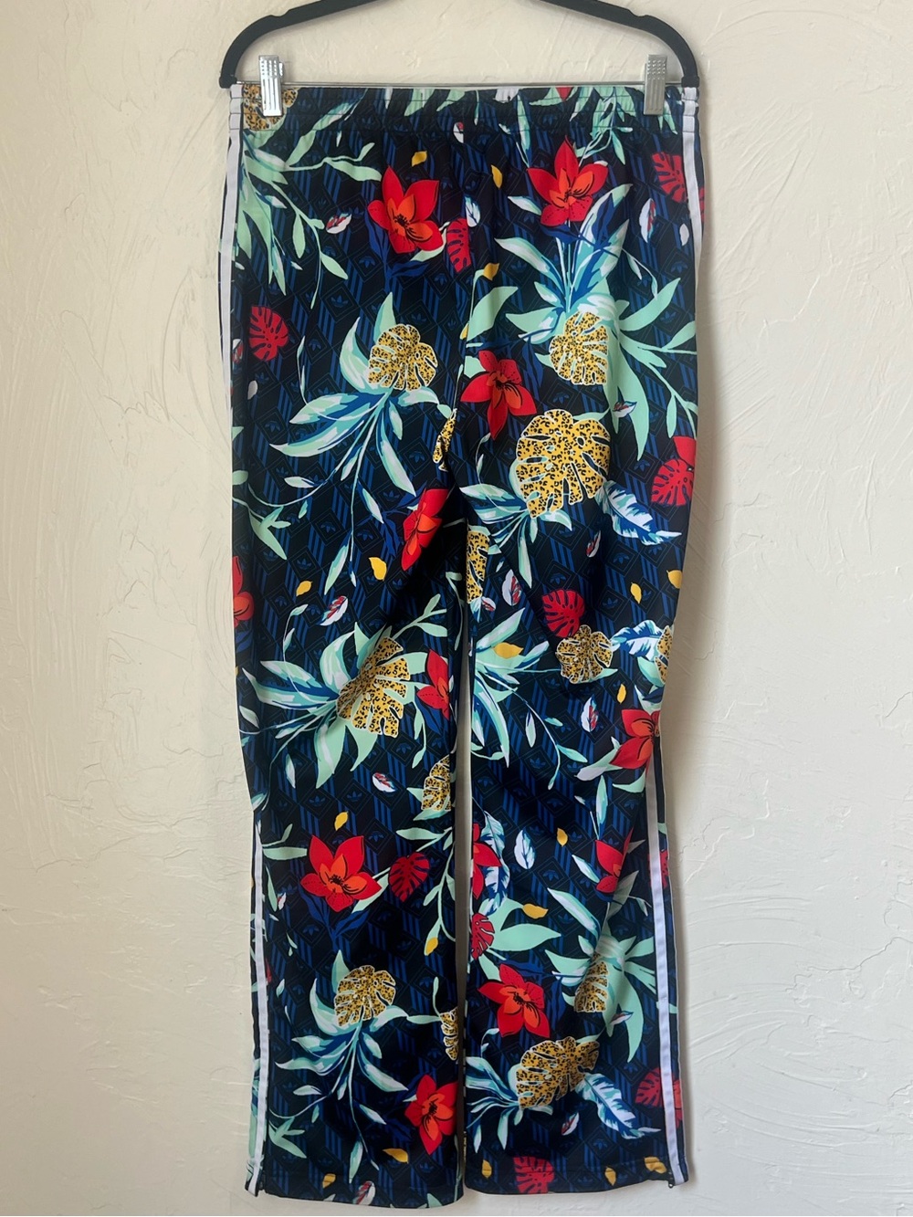 adidas Her Studio London Track Pants with White Stripes size M - Picture 6 of 6